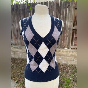 Forever 21 Navy and White Argyle V-Neck Sweater Vest Preppy